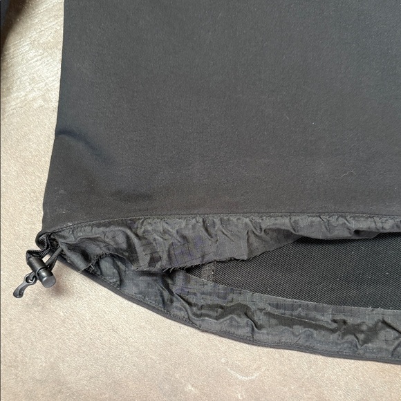 Arc’teryx Men’s Softshell Jacket Full Zip Black — Size L/G - Picture 3 of 8